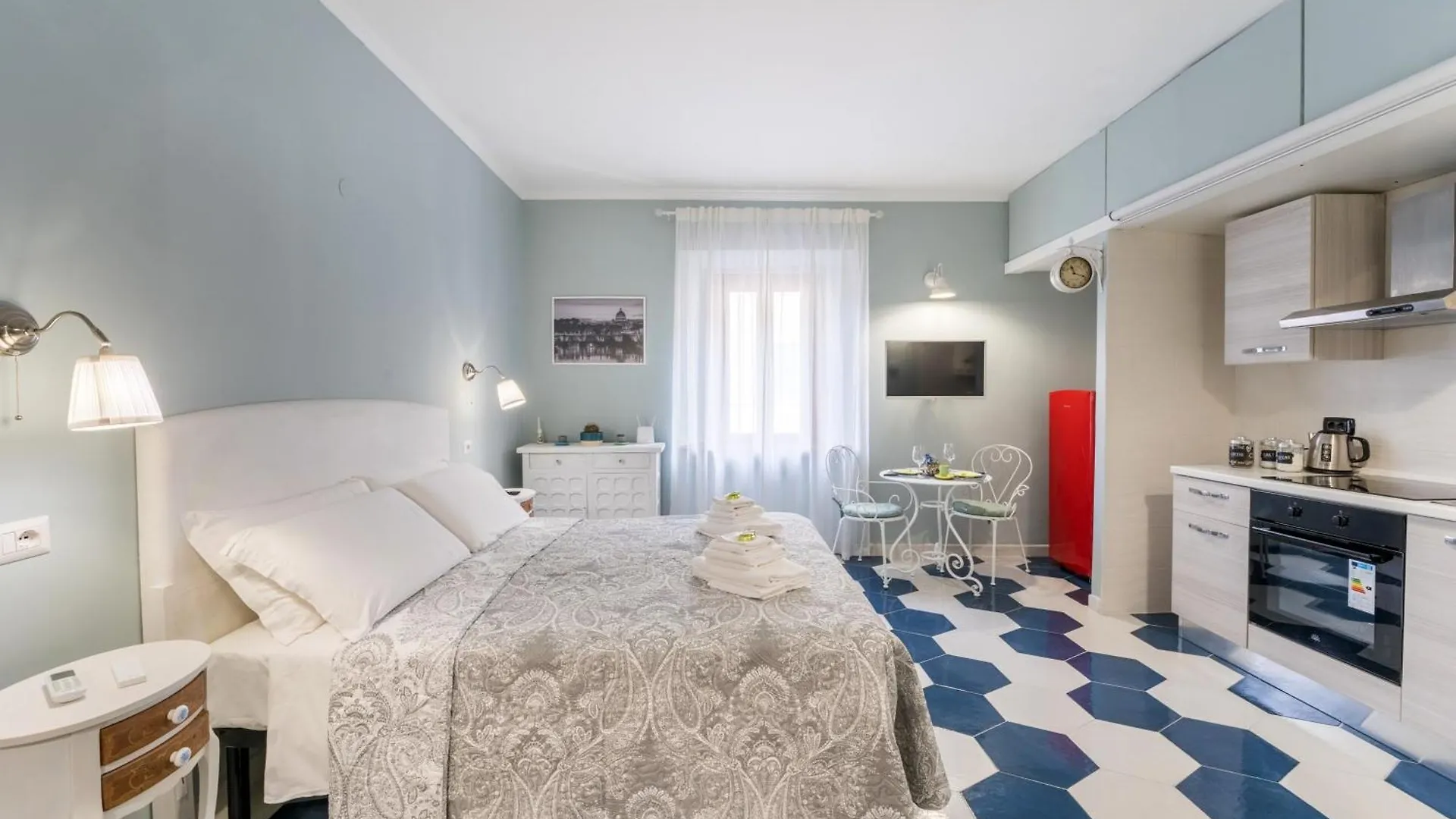 The Small Nest At Coliseum Rom Apartment